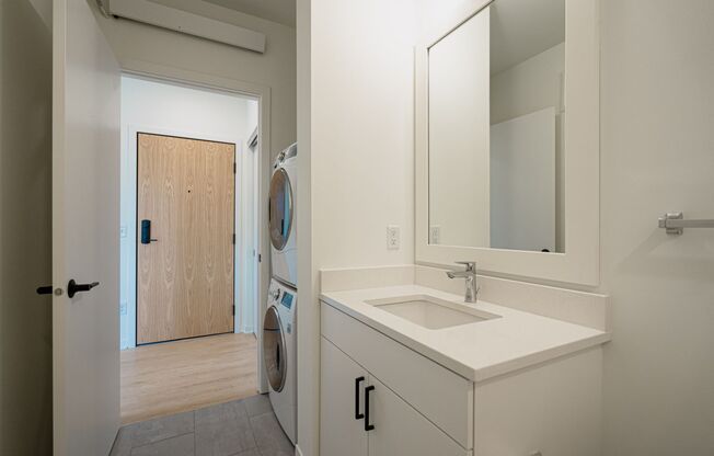 Studio, 1 bath, 411 sqft, $1,279, Unit 309