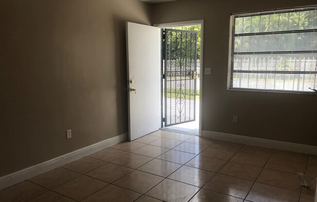 Spacious and Cozy Apartments in a Tranquil Area