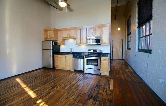 1 bed, 1 bath, 604 sqft, $1,395, Unit APT 309