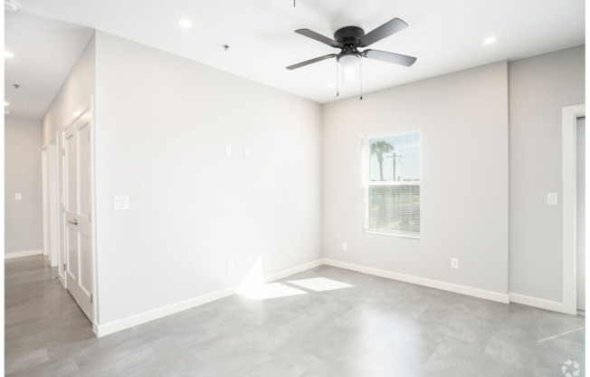 3 beds, 2 baths, 1,269 sqft, $995, Unit C-01/ BROWNC/ PARKING LOT VIEW