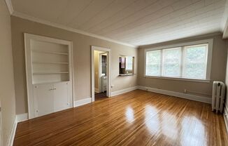 Studio, 1 bath, 350 sqft, $875, Unit 1625-206 East Ave