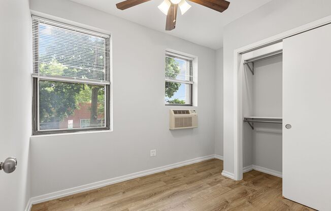 2 beds, 1.5 baths, 672 sqft, $2,400, Unit 107