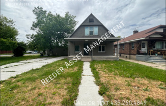 2881 ADAMS AVE