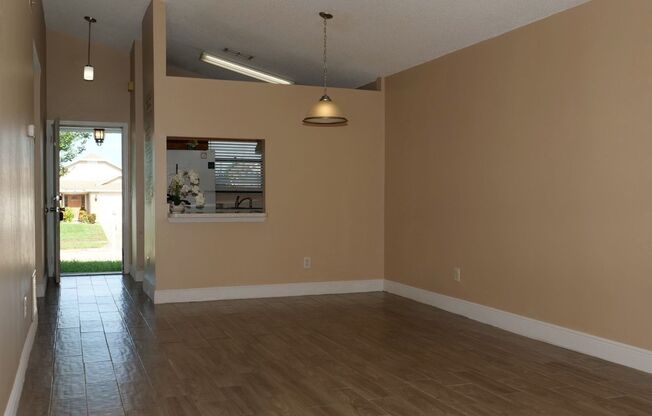 Spacious & Bright 2BD/1BA Home – Move-In Ready!