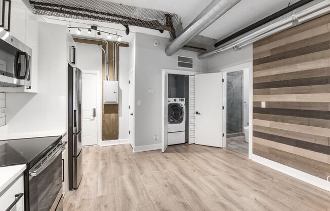Studio, 1 bath, 280 sqft, $1,450, Unit 103