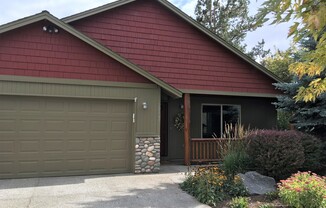 FURNISHED Short Term Single Level Home with Hot Tub! 20537 Dylan Loop