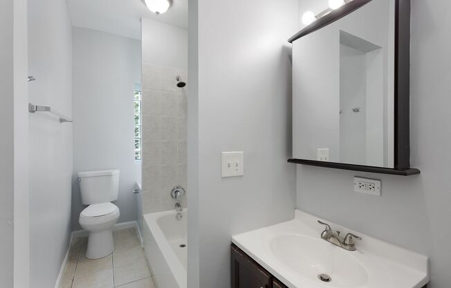 1 bed, 1 bath, 575 sqft, $1,800, Unit 203