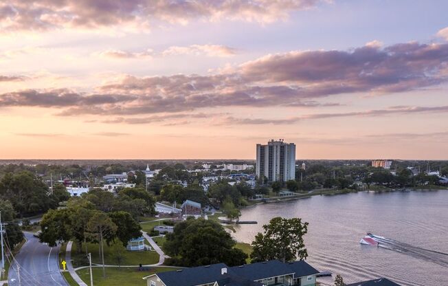 2 beds, 1 bath, 900 sqft, $1,299, Unit APT 18