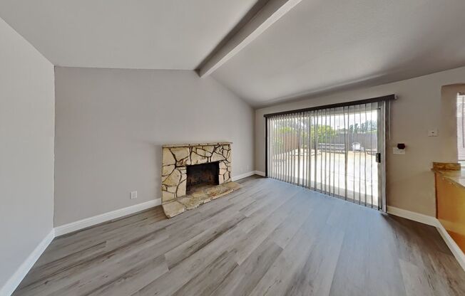 North Vallejo 3/2 Home Available Now!