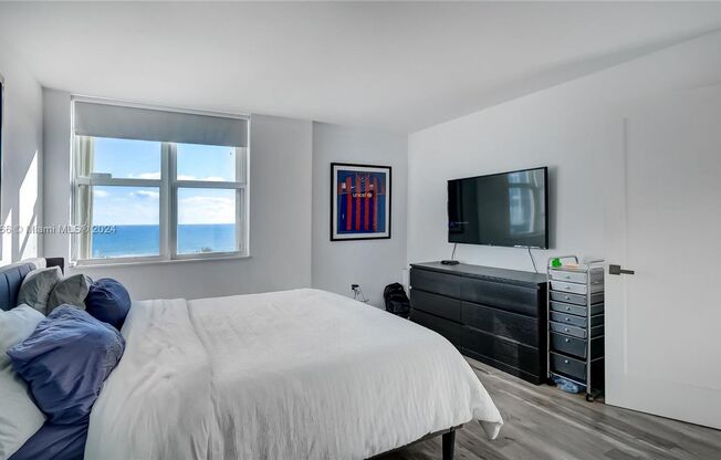 3 beds, 2 baths, 1,262 sqft, $4,000, Unit 6450 Collins Ave #A609 (A11671766)