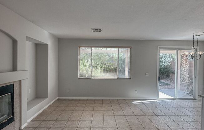 Spacious Home in Summerlin!**$500 MOVE IN SPECIAL**