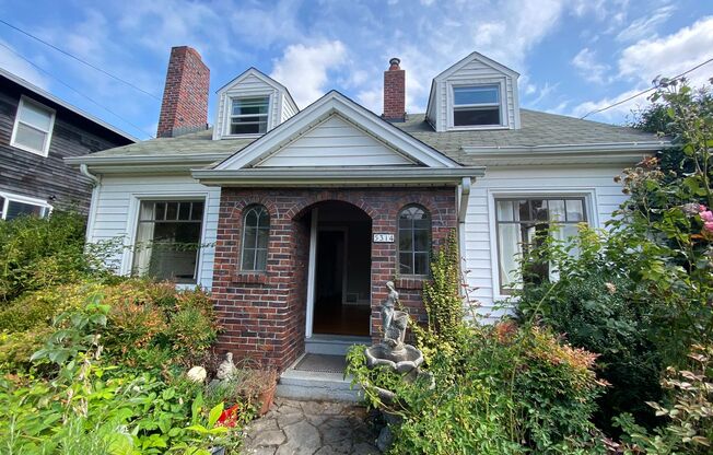 Spacious living in this renovated vintage charmer in the Sellwood neighborhood!