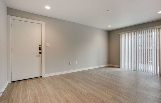 1 bed, 1 bath, 682 sqft, $1,444, Unit 112