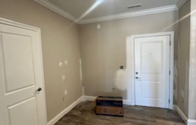 2 beds, 1 bath, 950 sqft, $1,000, Unit 214