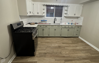 1640 N NARRAGANSETT AVE