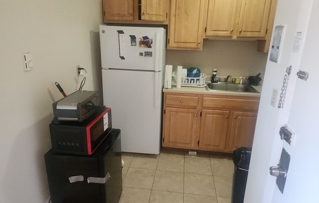 1 bed, 1 bath, 650 sqft, $2,200, Unit 23