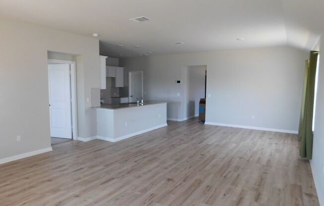 Larkspur 4/2 for lease