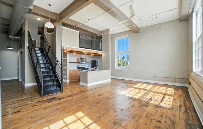 1 bed, 1 bath, 943 sqft, $1,424, Unit 3301-103