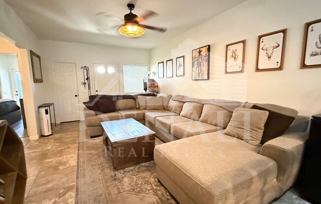 2 beds, 2 baths, 1,076 sqft, $1,950, Unit Unit 160