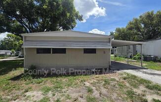 2735 W 10 ST