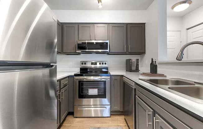 Modern Kitchen at The Apartments at Tamar Meadow, Columbia