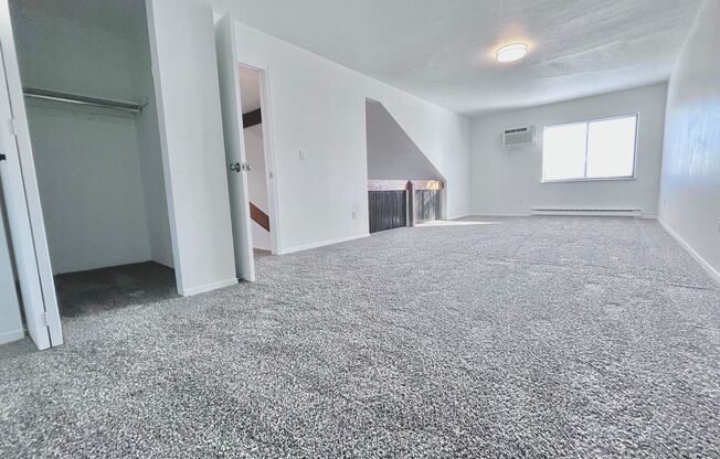 2 beds, 1 bath, 1,115 sqft, $1,150, Unit 2597-1U