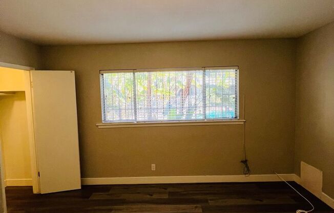 1 bed, 1 bath, 712 sqft, $1,875