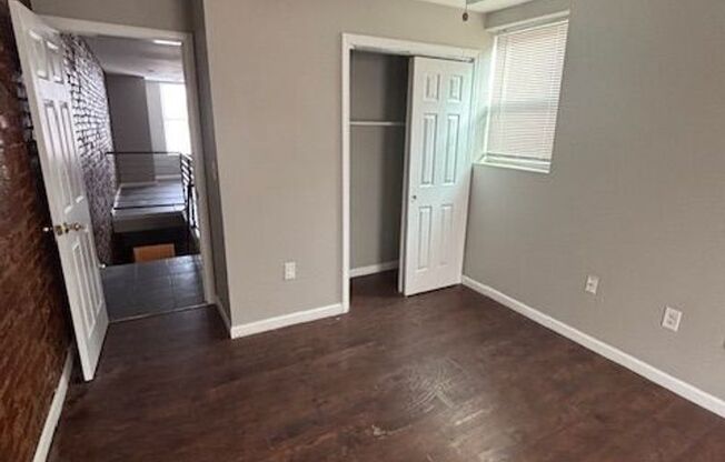 Charming Beautiful One Bedroom Apartment