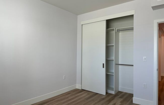 1 bed, 1 bath, 681 sqft, $2,515, Unit 320