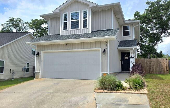 Stunning Newer, 2 Story 3/2.5 Home in a Quiet Cul-de-sac