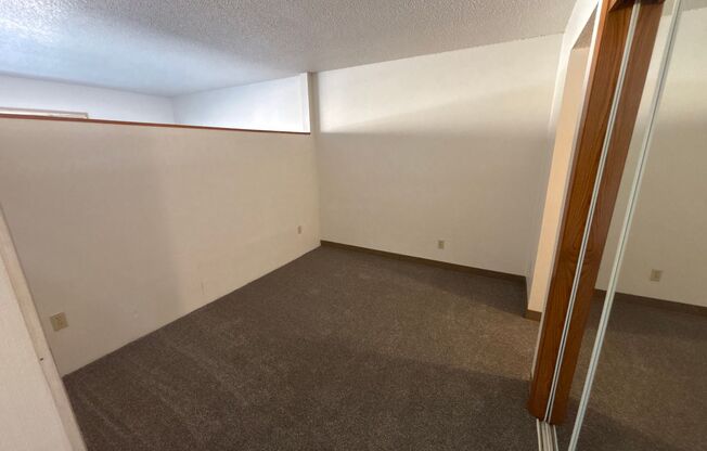 Studio, 1 bath, 500 sqft, $650, Unit 212