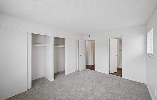 Reflections at Cherry Creek in Aurora, CO Bedroom