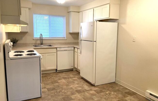 2 beds, 1 bath, 840 sqft, $1,450