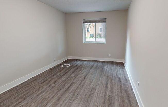 1 bed, 1 bath, $1,050, Unit #4