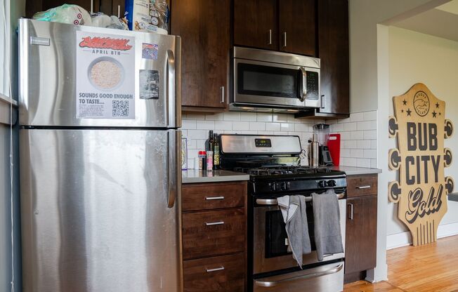 2 beds, 1 bath, 775 sqft, $1,795, Unit 3006-3E