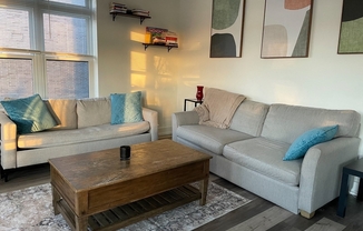 2 beds, 1 bath, 982 sqft, $3,200, Unit 207