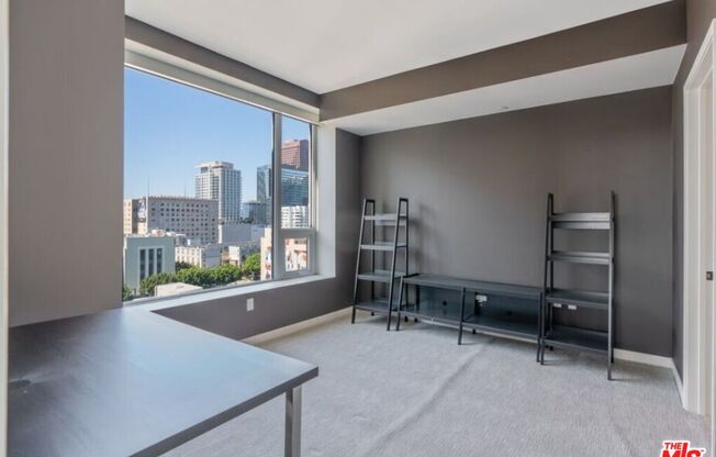 2 beds, 2 baths, 1,300 sqft, $4,300, Unit 1001