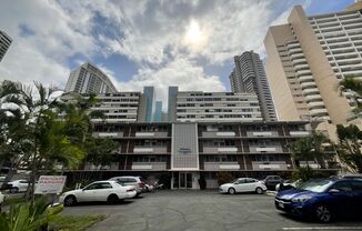 Charming & Fully Renovated Unit-1Bed, 1Bath, 1Parking, Includes Utilities