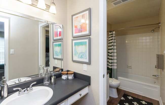 Bathroom With Bathtub at Clarion Crossing Apartments, PRG Real Estate Management, Raleigh, NC, 27606