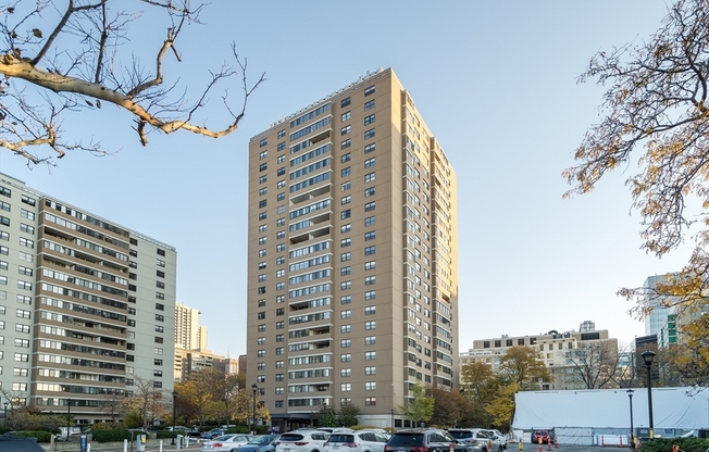 8 Whittier Pl
