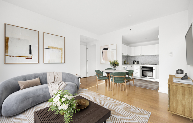 2 beds, 2 baths, $5,250, Unit 3F