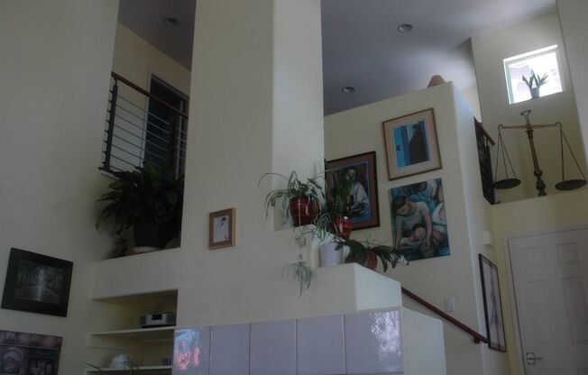 Available NOW Charming 3-Bedroom Home for Rent in Carlsbad, CA!