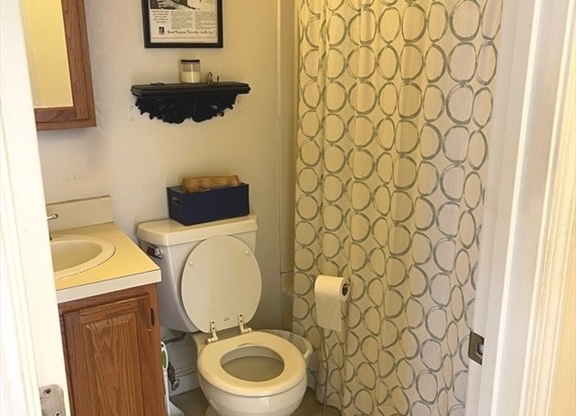 1 bed, 1 bath, 500 sqft, $2,750, Unit 7(3C)