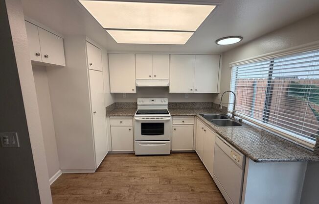 2 beds, 2 baths, 1,000 sqft, $2,825, Unit 7A