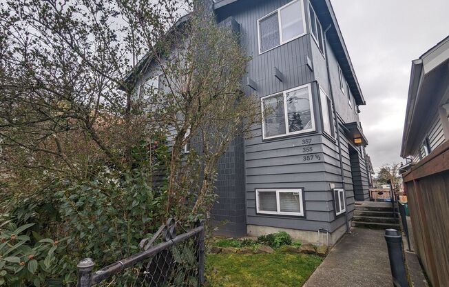 357 NW 50th St