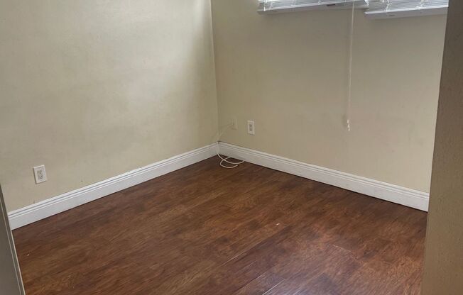 Room for rent  MOVE IN SPECIAL  One Bedroom Shared Kitchen and Bathrooms