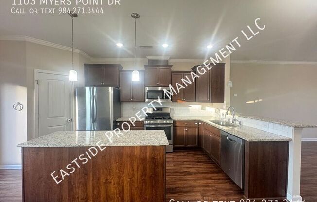 1103 MYERS PT DR