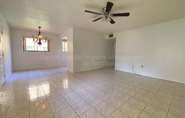 2713 OAK PARK WAY