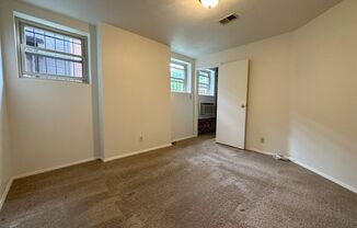 1 bed, 1 bath, $945, Unit 4