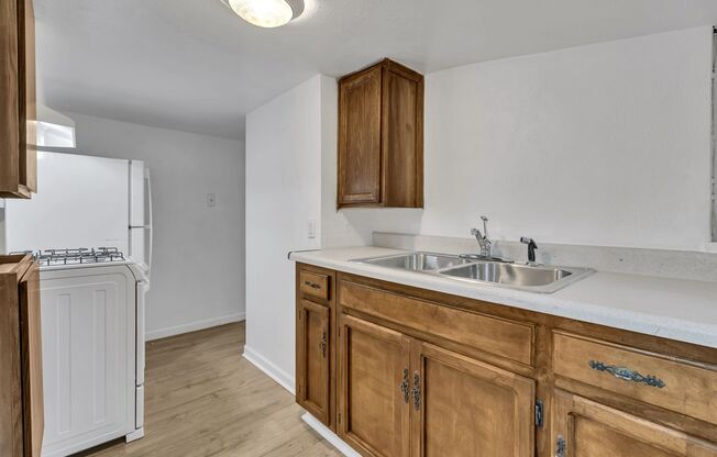 Winder - 1833 S 116th ST